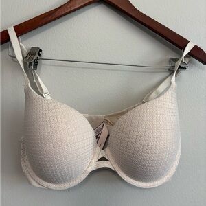Victoria's Secret perfect shape bra